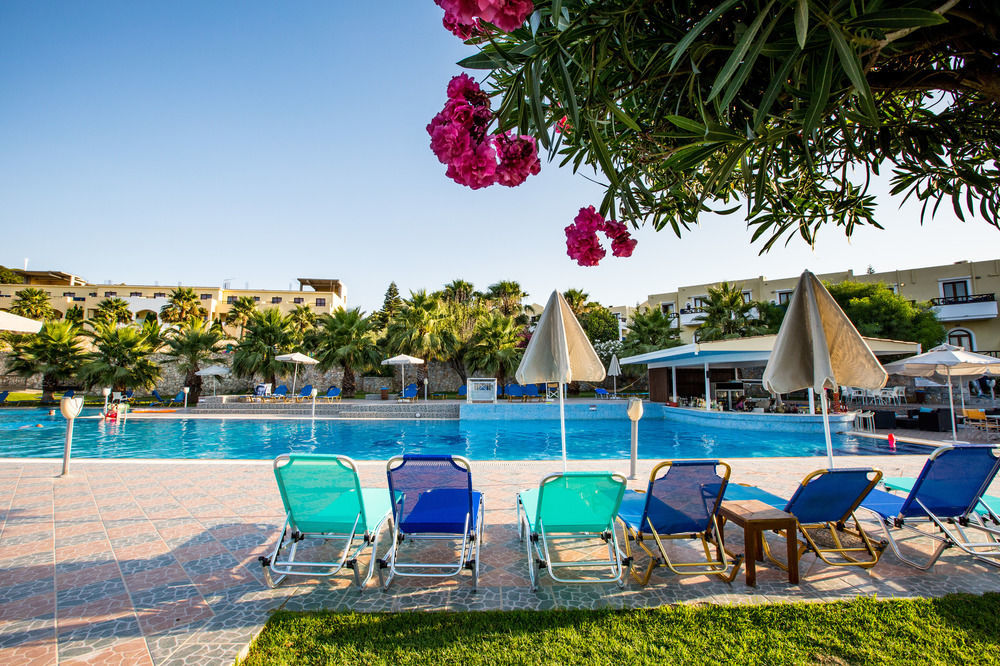Langley Resort Almirida Bay Eksteriør billede